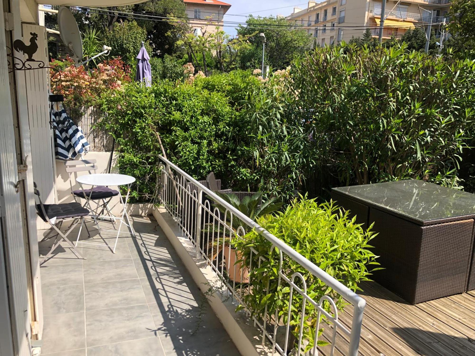 Only 60M To The Beach, 2 Bedroom Cozy Apartment, 80M2 Big Garden, Very Central Cannes Zewnętrze zdjęcie