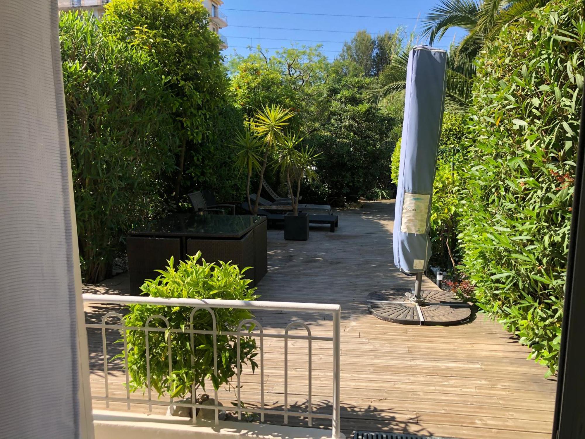 Only 60M To The Beach, 2 Bedroom Cozy Apartment, 80M2 Big Garden, Very Central Cannes Zewnętrze zdjęcie